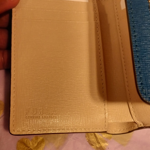 Furla Trifold Blue & Beige Saffiano Wallet (Nwot) - Picture 6 of 16
